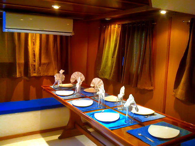 King of the Seas Salon