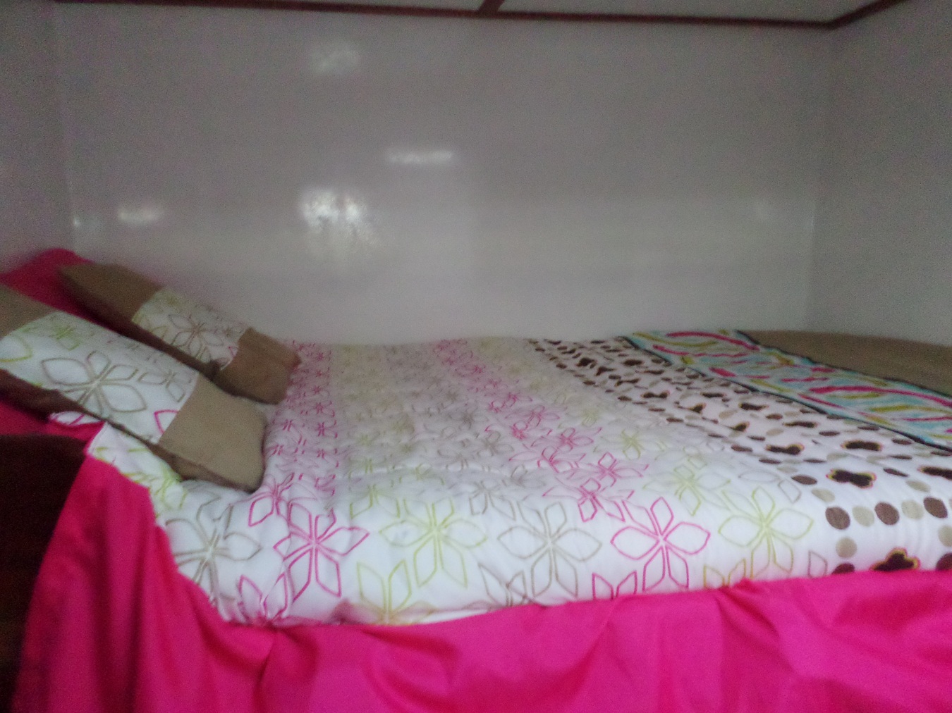 double bed cabin