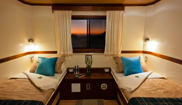 twin cabin Seaman Journey